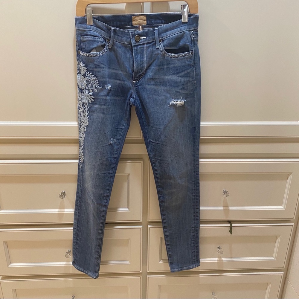 Distressed embroidered skinny jean